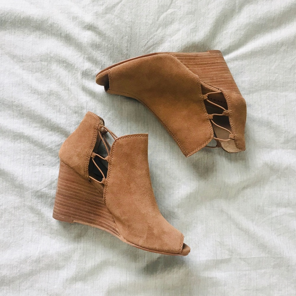 Lucky Brand Reeves Wedges